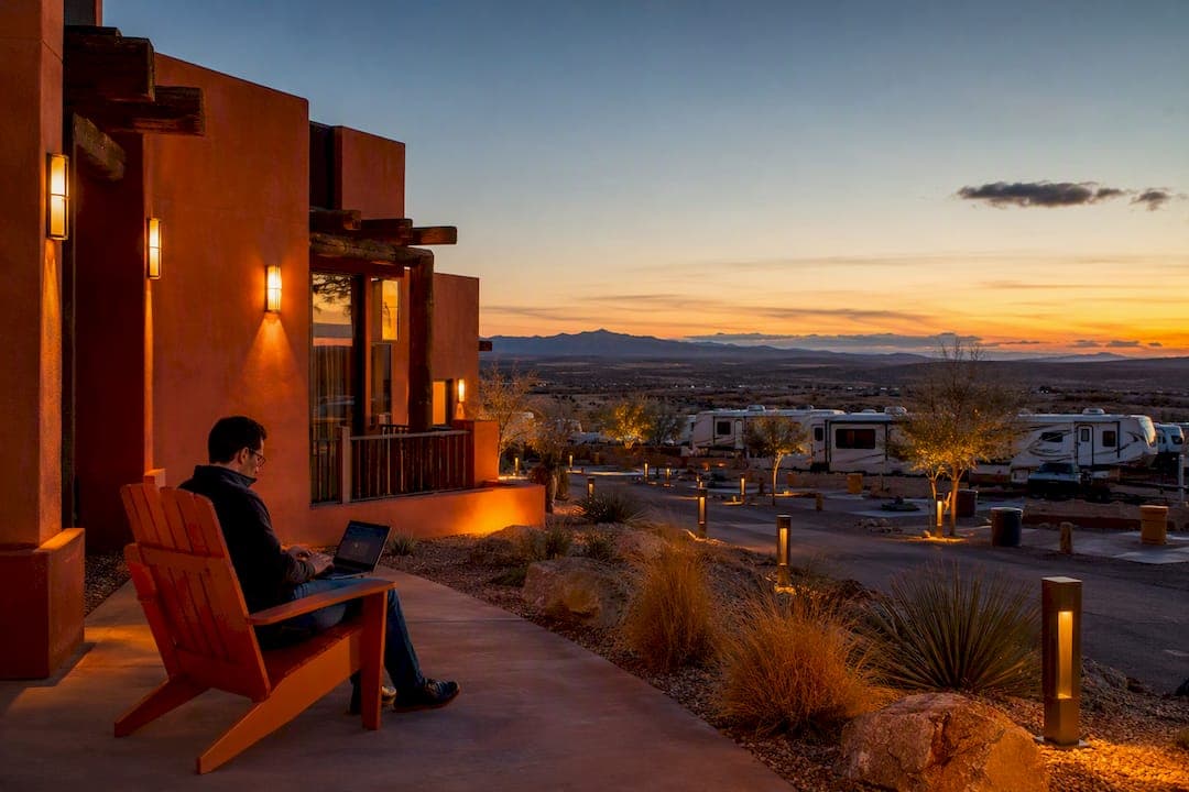 Under 2 Weeks, 30 Days, or 3+ Months: Hotel, Apartment, or Lodge/RV?